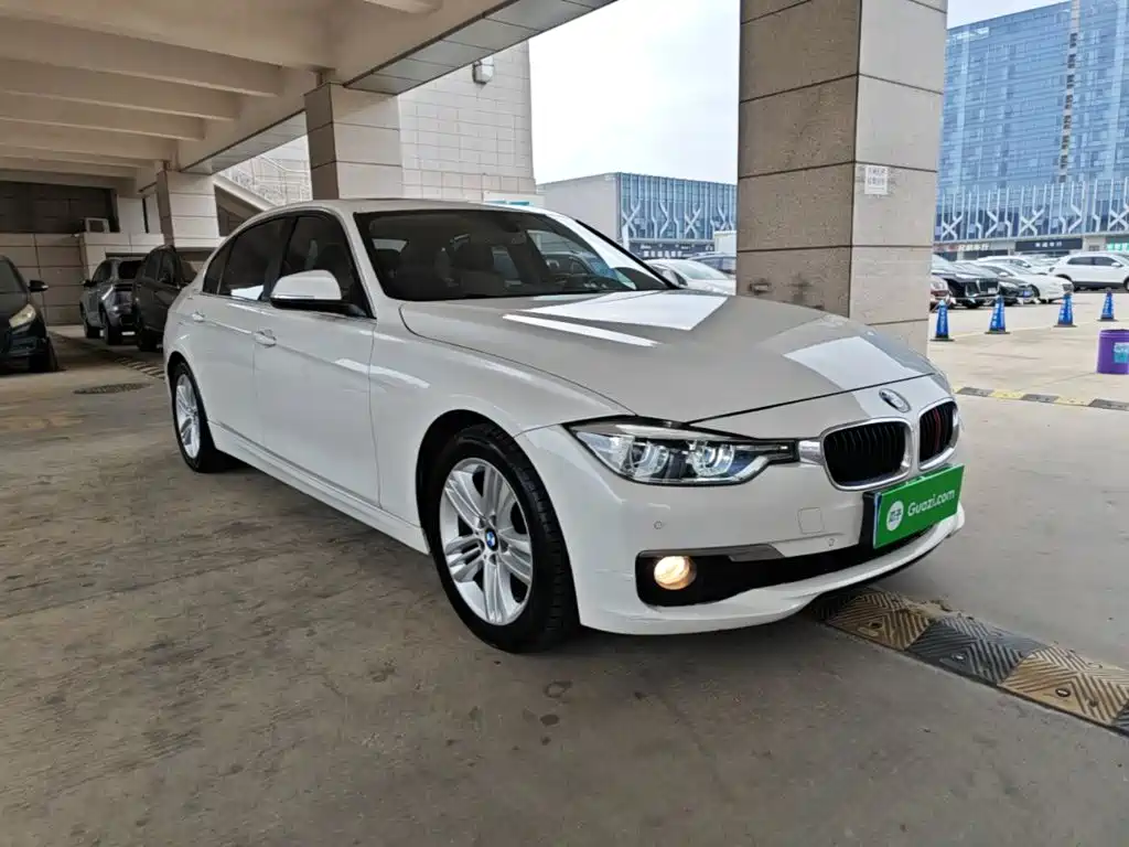 BMW 3 Series — миниатюра 4