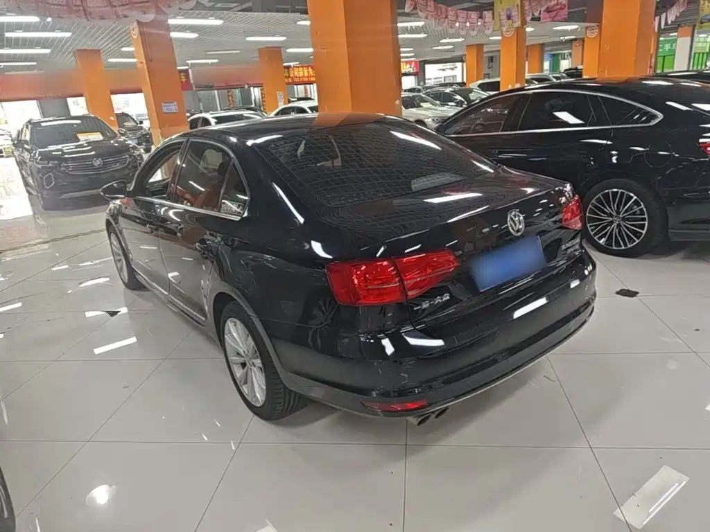 Volkswagen Sagitar — миниатюра 5