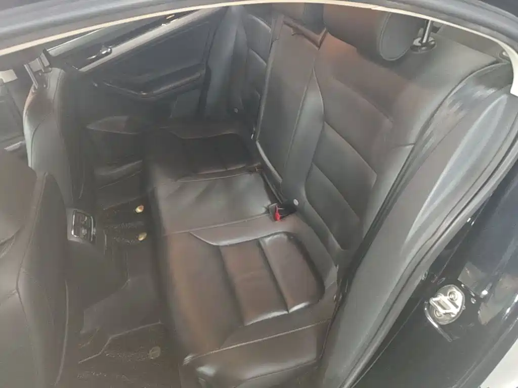 Volkswagen Sagitar — миниатюра 17