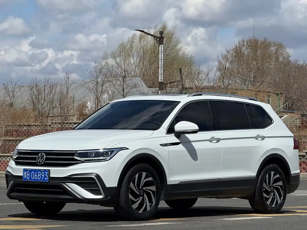 Volkswagen Tiguan L 2022