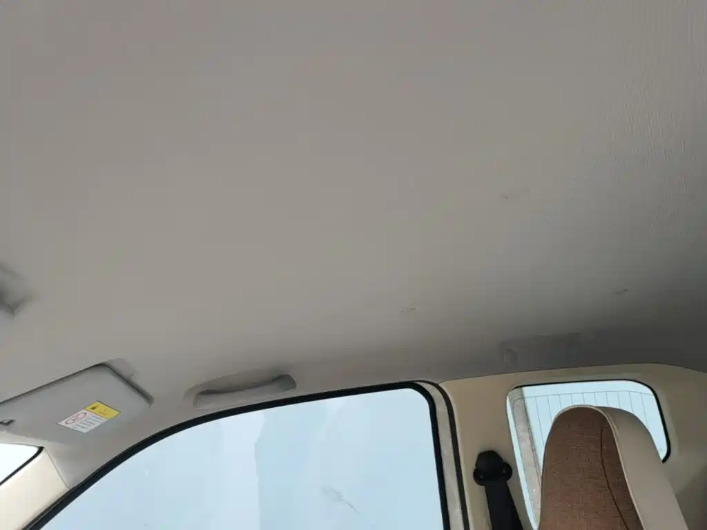 Wuling MINIEV — миниатюра 18