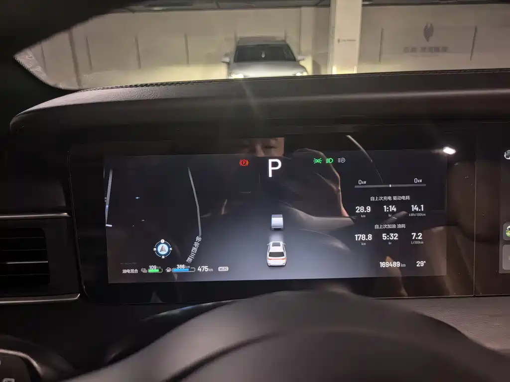 Li Auto Li ONE — миниатюра 6