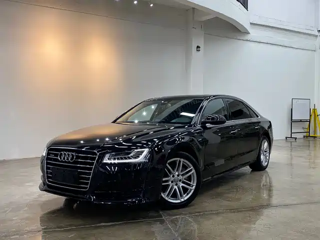 AUDI A8 2017