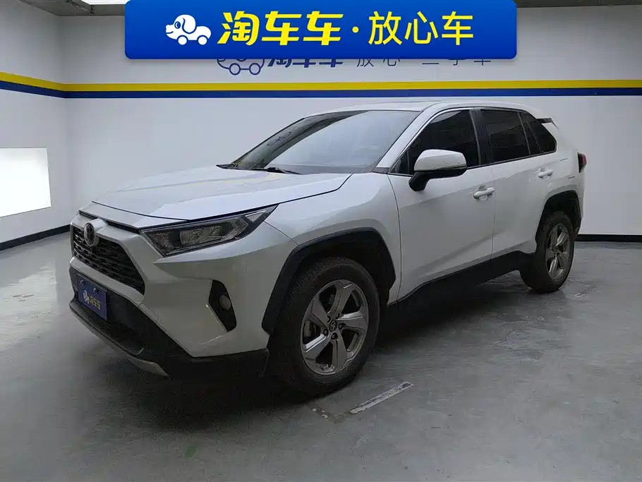 Toyota RAV4 2021