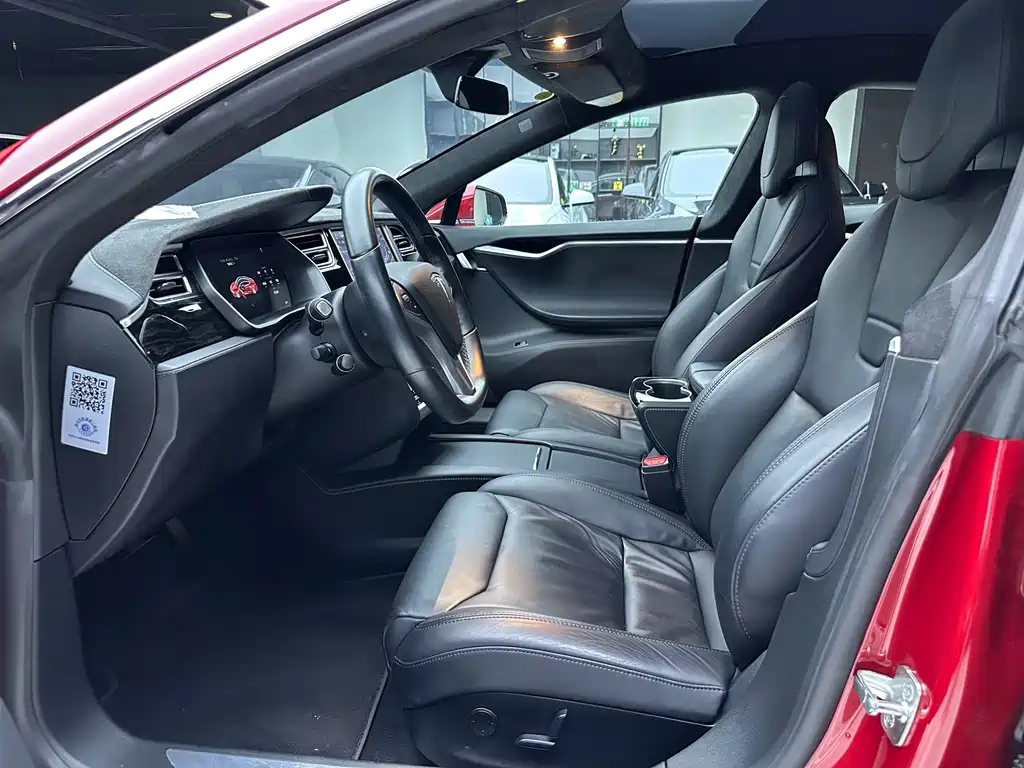 Tesla Model S — миниатюра 7