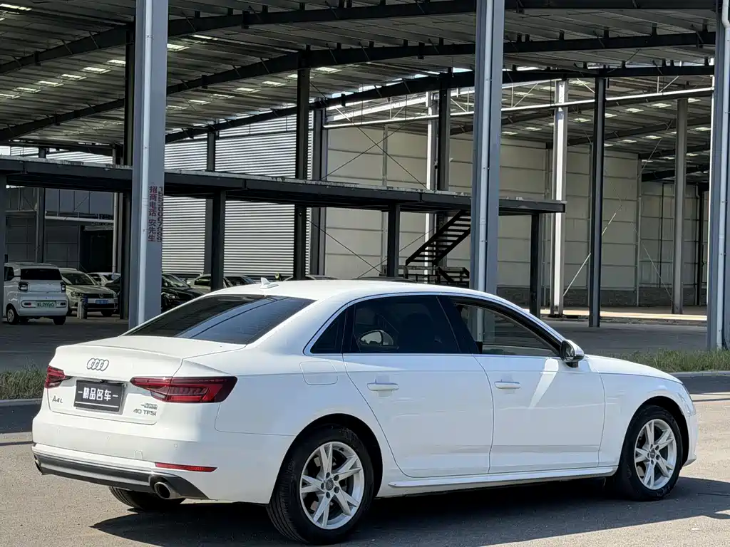Audi A4L — миниатюра 2
