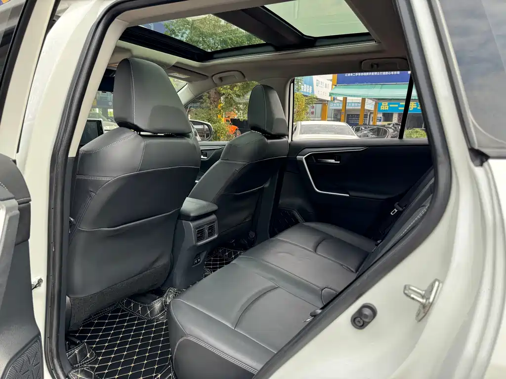 TOYOTA RAV4 RONGFANG