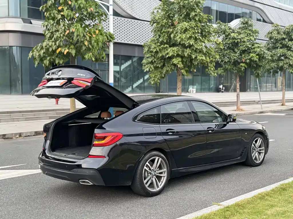BMW 6 Series GT — миниатюра 8
