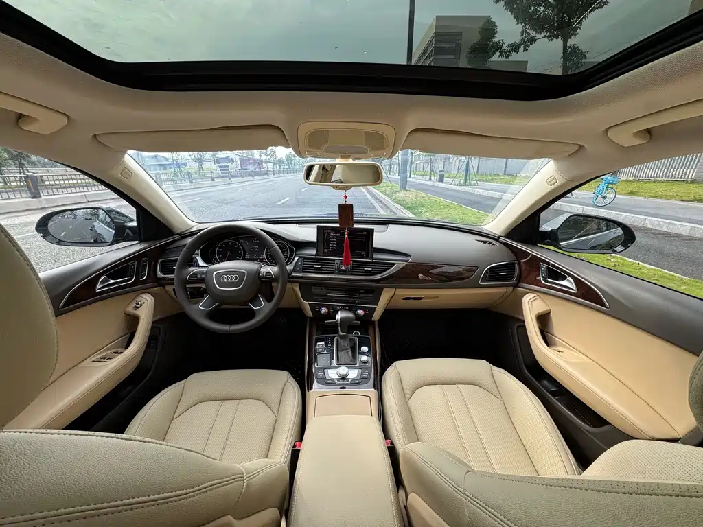 Audi A6L 2012 35 FSI Comfort