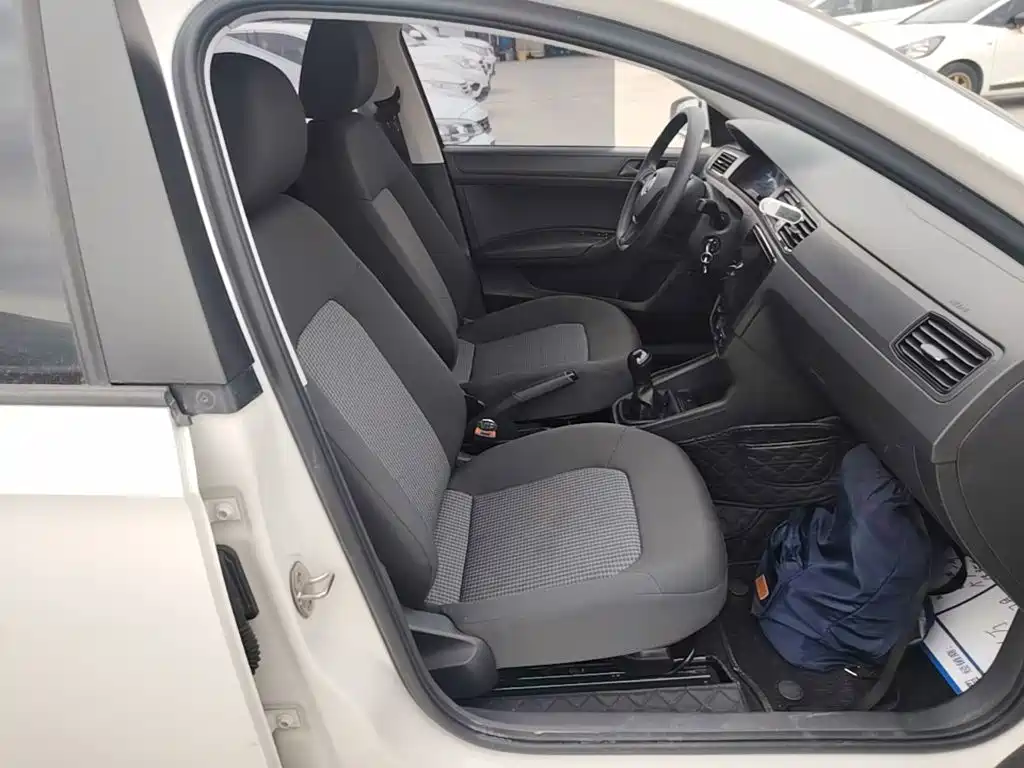 Volkswagen Santana — миниатюра 25