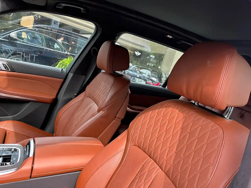 BMW X7 — миниатюра 14