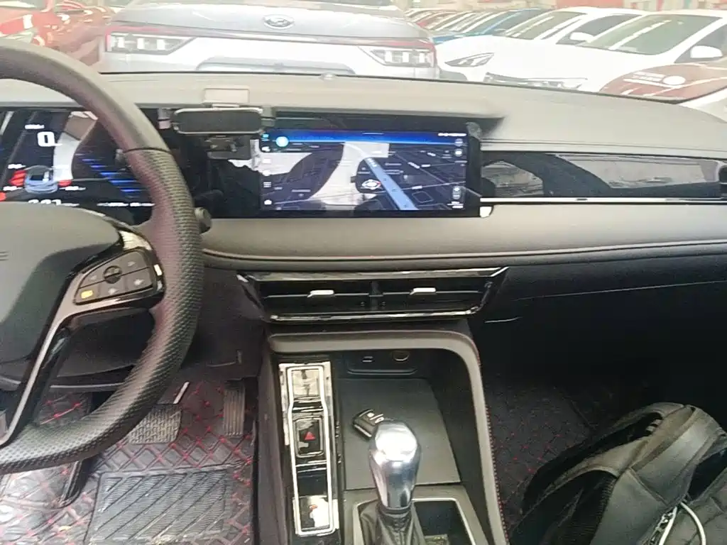 Roewe i5 — миниатюра 13
