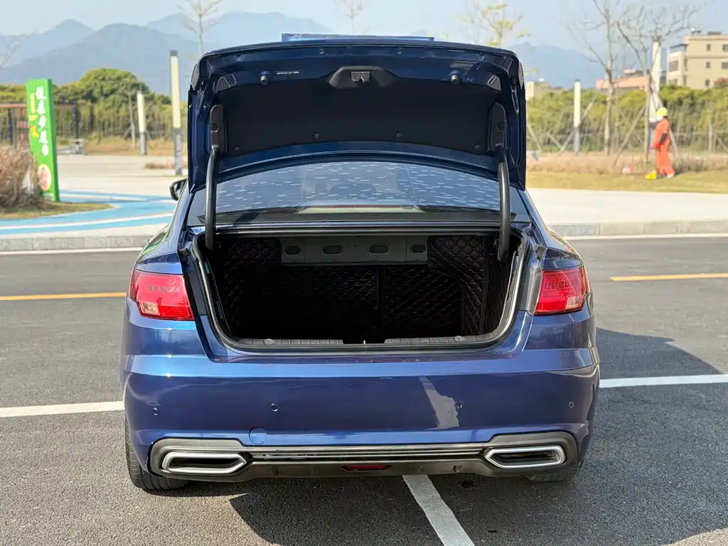 GEELY AUTOMOBILE EMGRAND GL