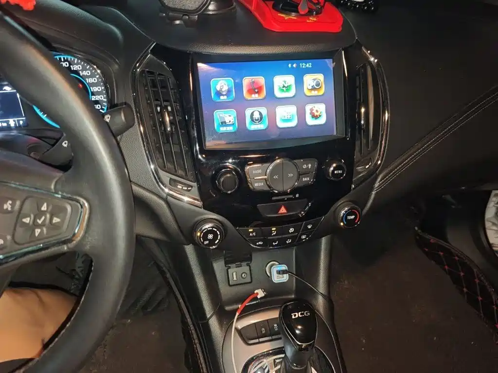 Chevrolet Cruze — миниатюра 6