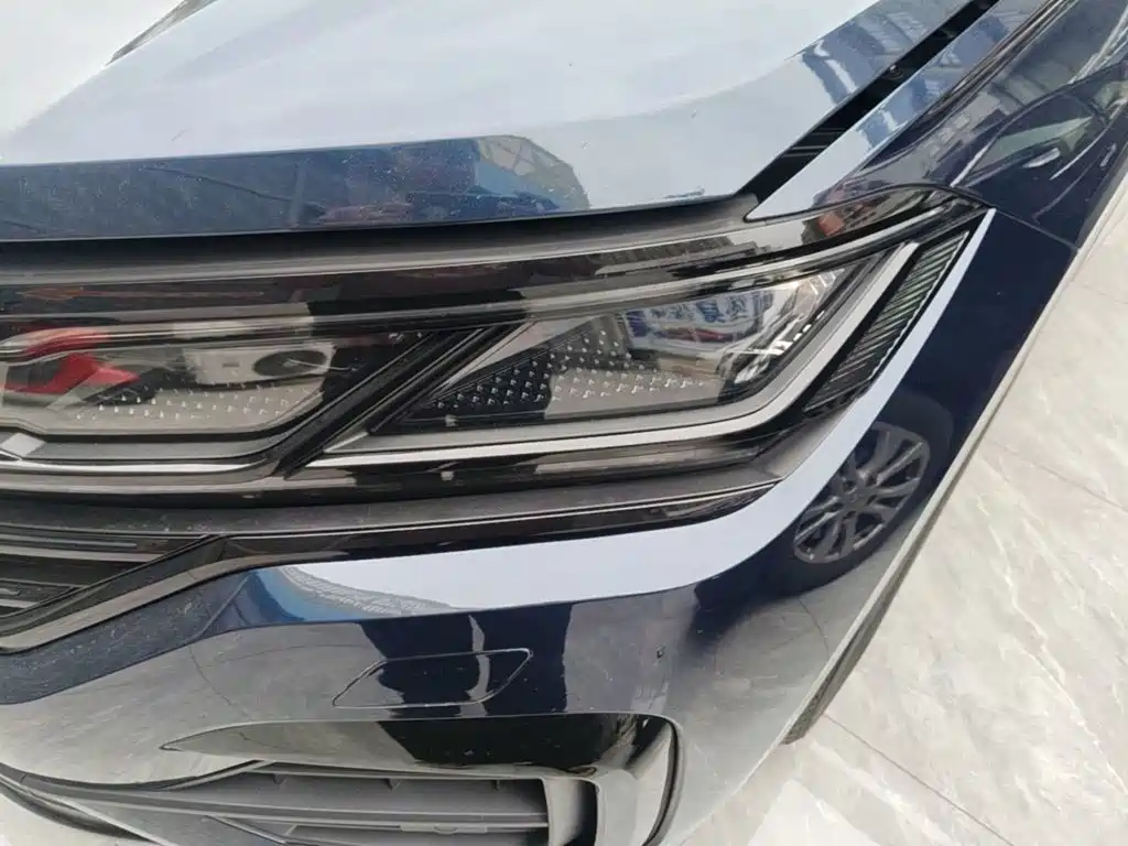 Volkswagen Touareg — миниатюра 24