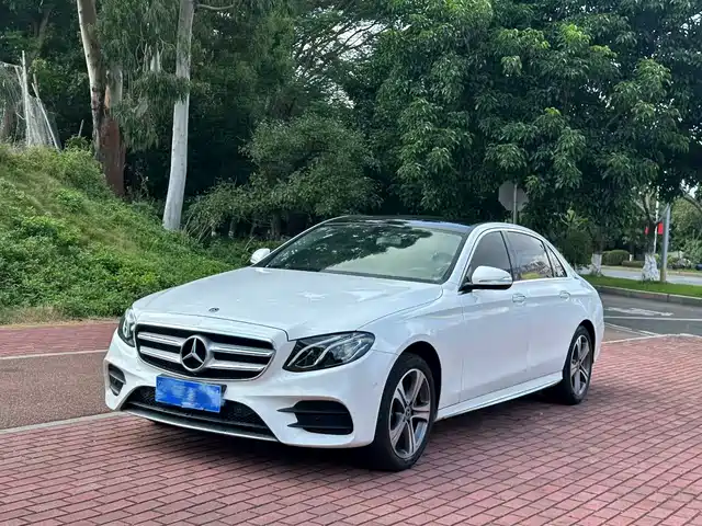 MERCEDES-BENZ  E CLASS