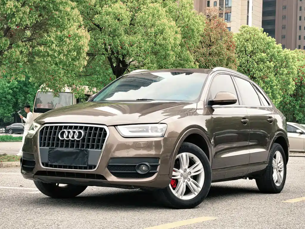 Audi Q3 2015