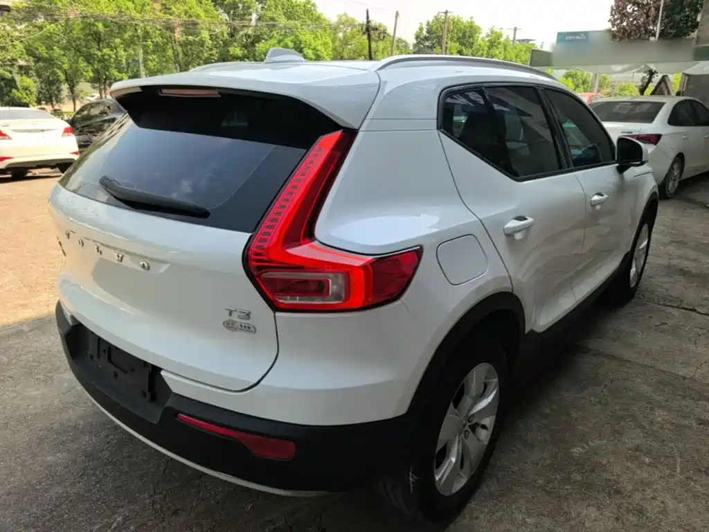 Volvo XC40 — миниатюра 7