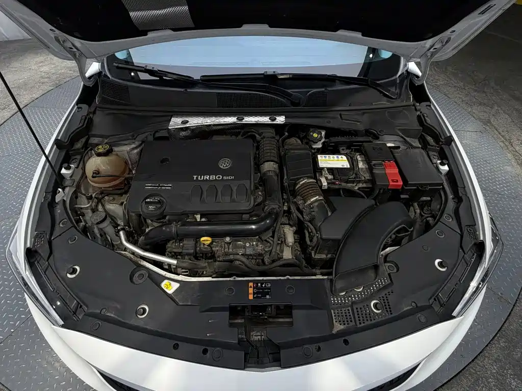 Buick Verano — миниатюра 11