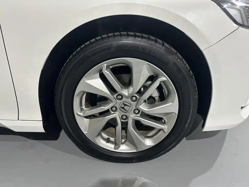 Honda Accord — миниатюра 19