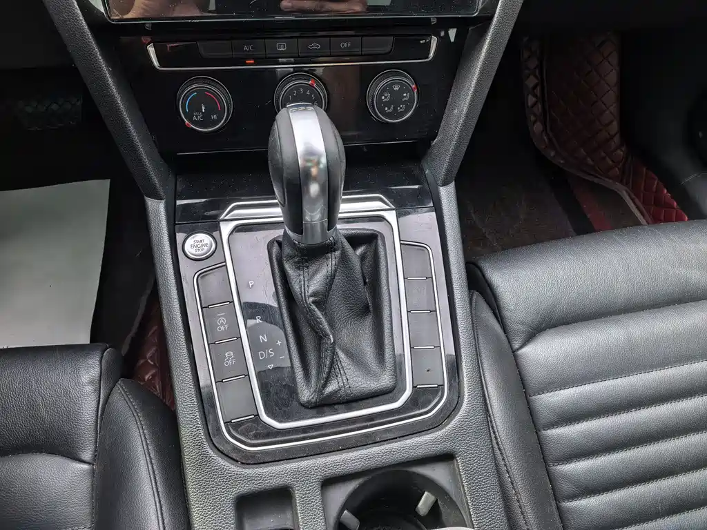 Volkswagen Magotan 2017 330TSI DSG Lead