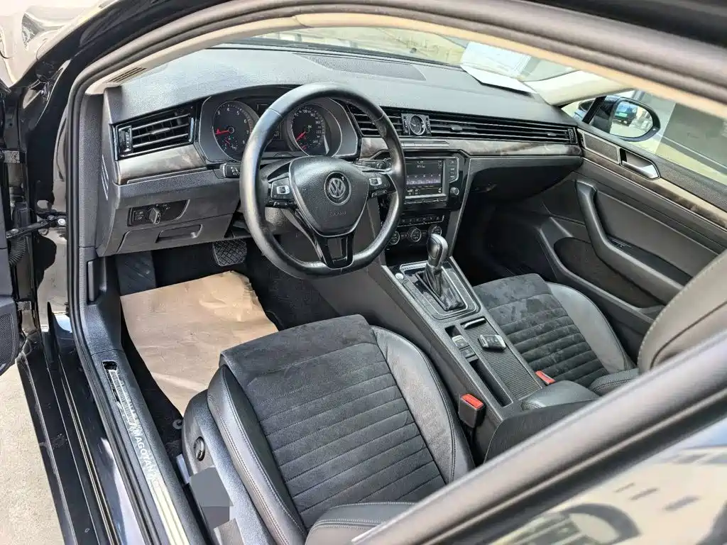 Volkswagen Magotan — миниатюра 6