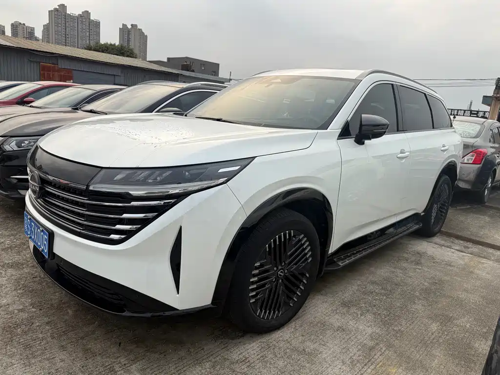 Nissan Teramont 2024
