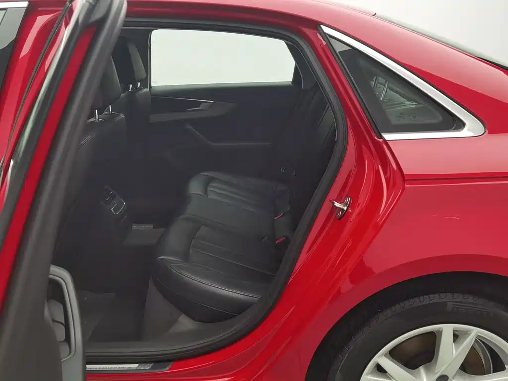 Audi A4L — миниатюра 15