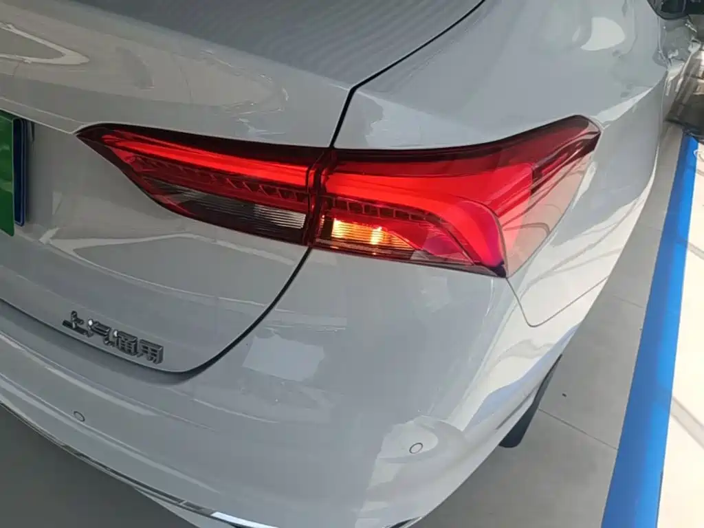 Buick Verano — миниатюра 8