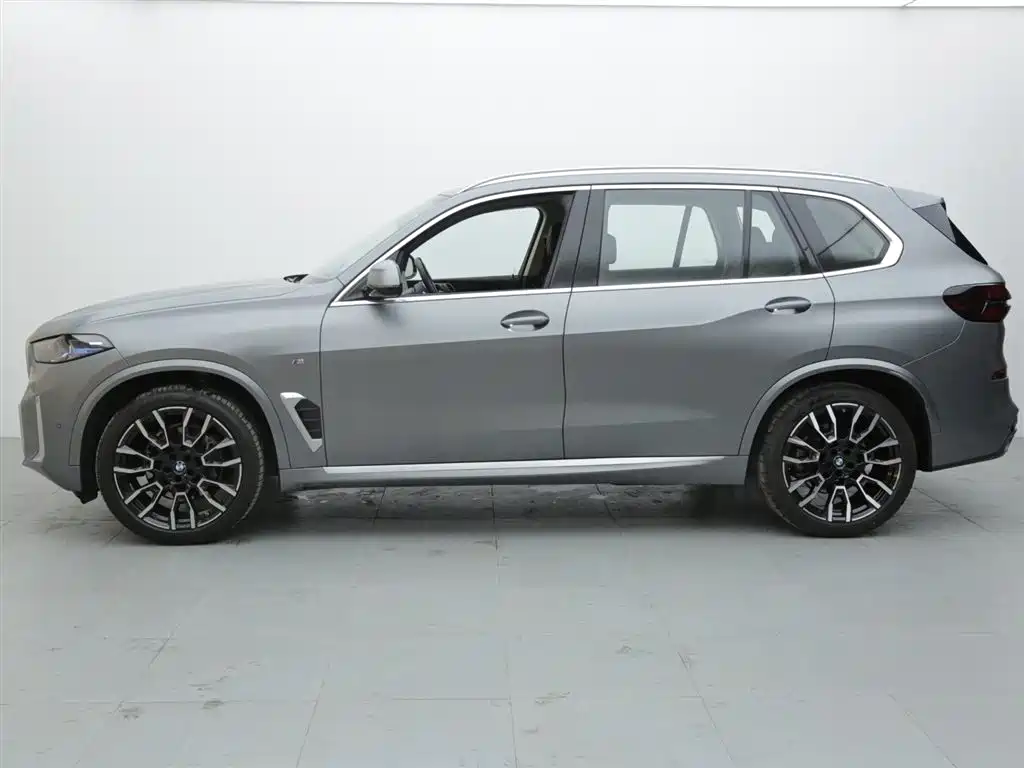 BMW X5 2023 xDrive 40Li M Sport