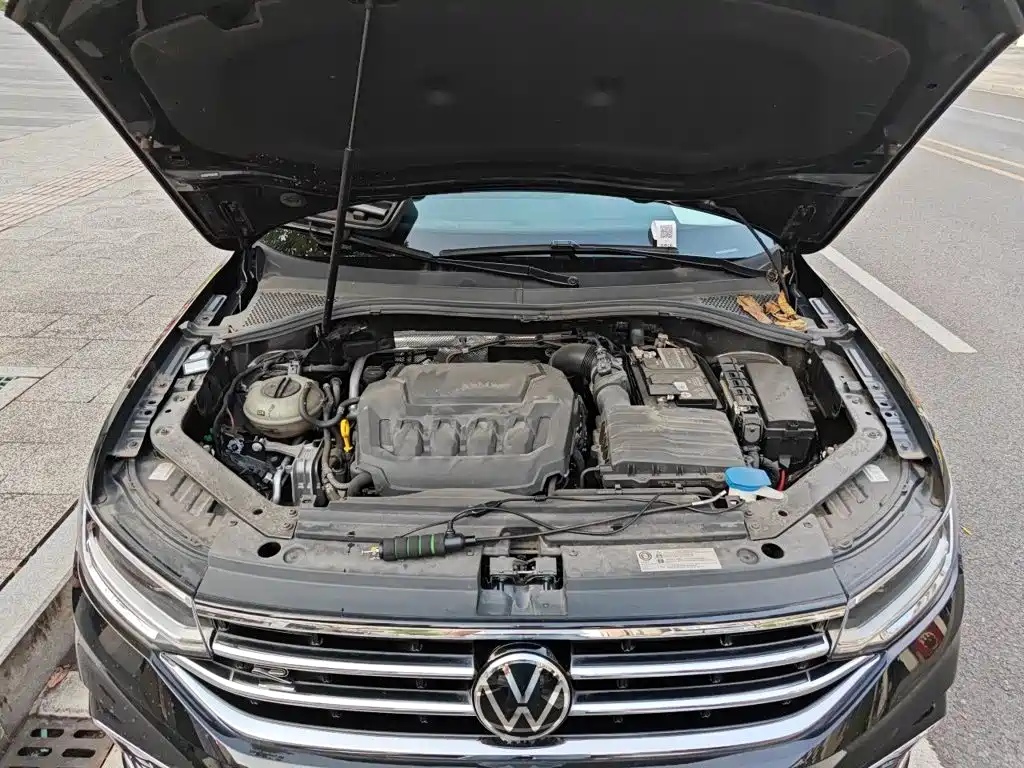 Volkswagen Tiguan L — миниатюра 11
