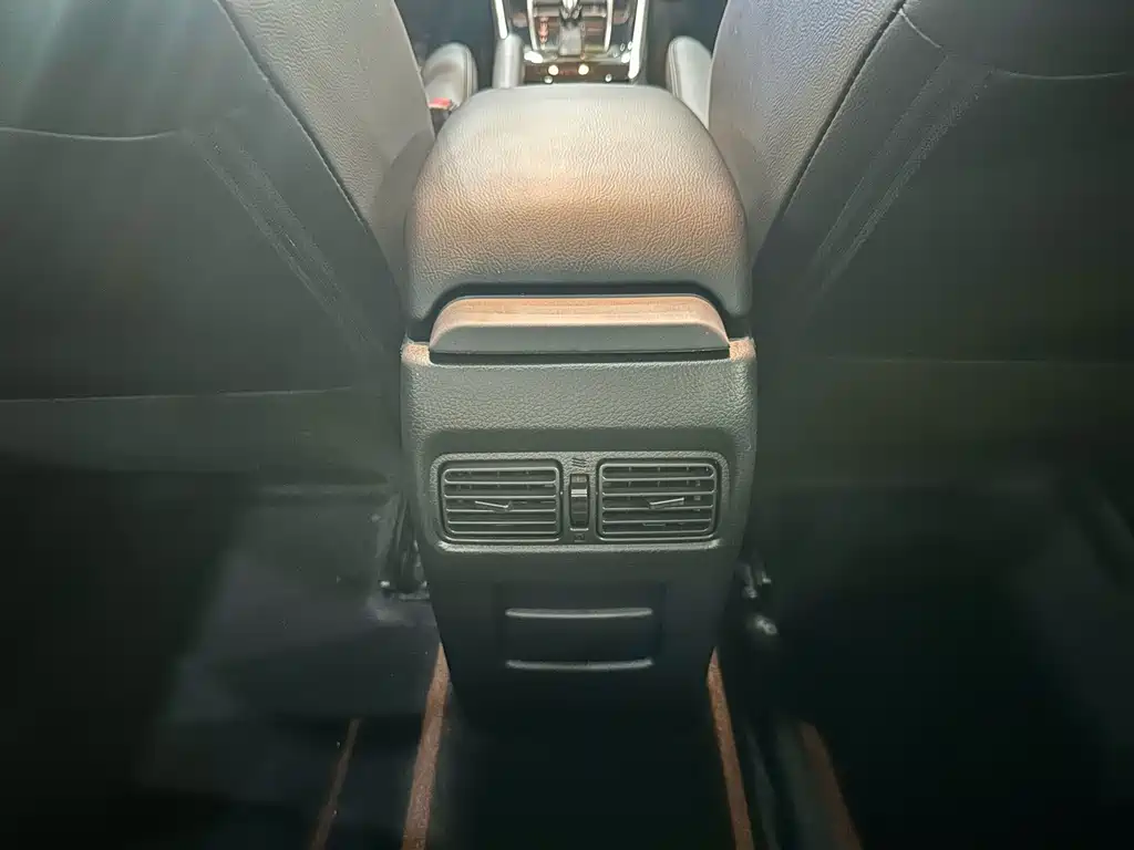 Nissan Sylphy — миниатюра 17