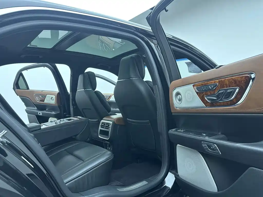 Lincoln Continental — миниатюра 23