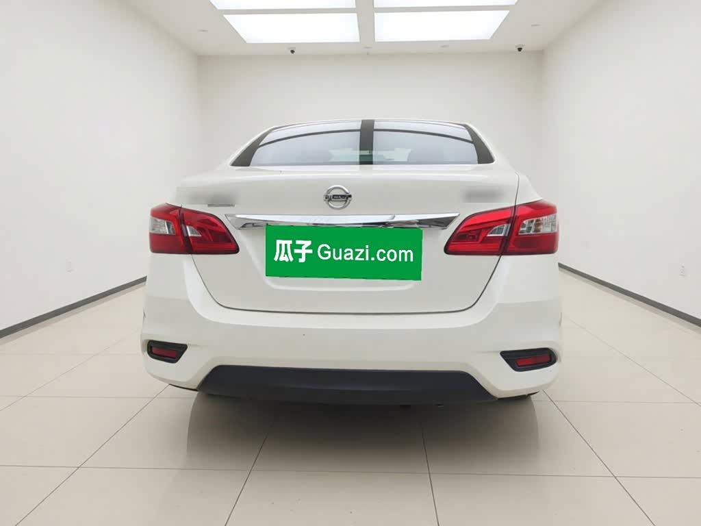 Nissan Sylphy 1.6 л 2022 г. Белый, пробег 14600 км