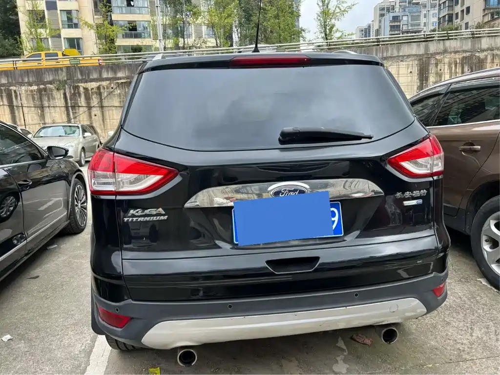 Ford Kuga — миниатюра 8