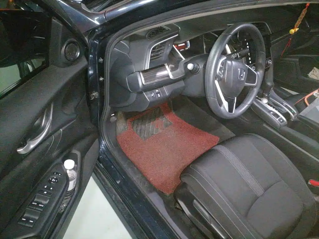 Honda Civic — миниатюра 12