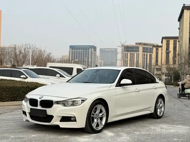 BMW 3 SERIES