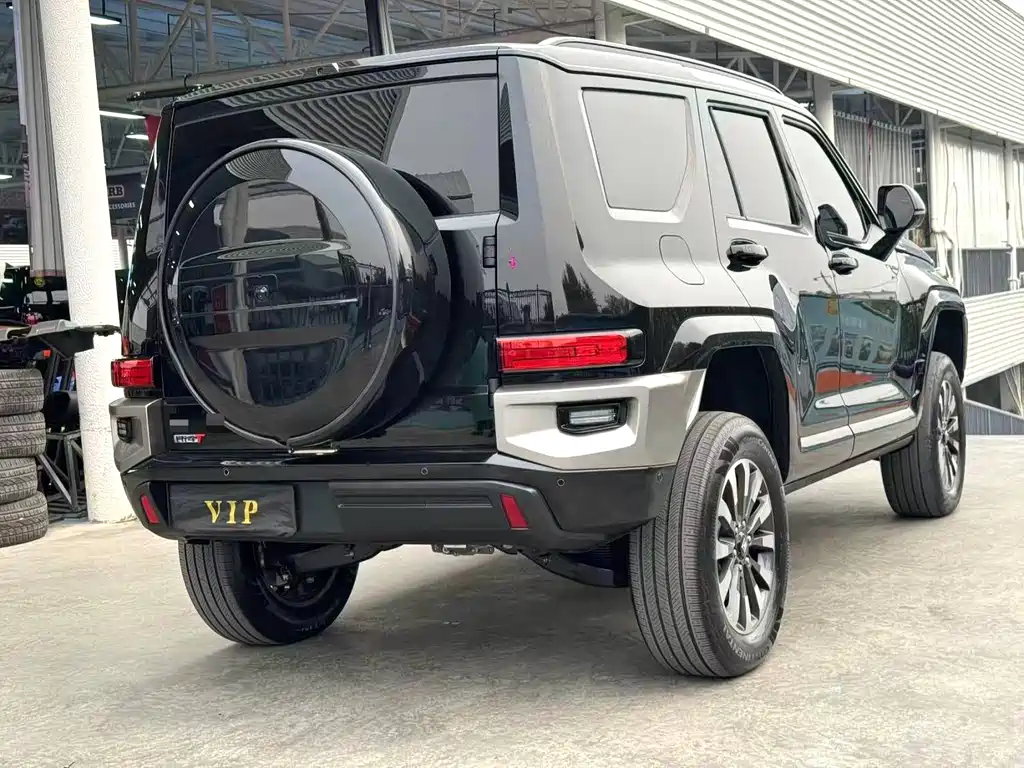 TANK TANK 700 NEW ENERGY