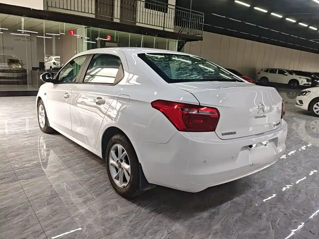 Citroen Elysee — миниатюра 5