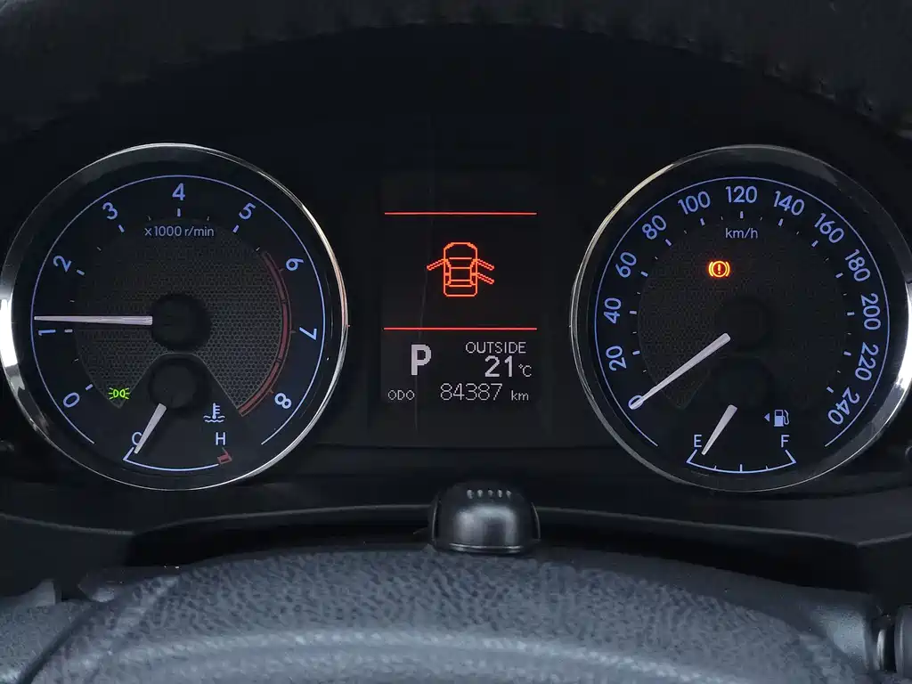 Toyota Corolla — миниатюра 13