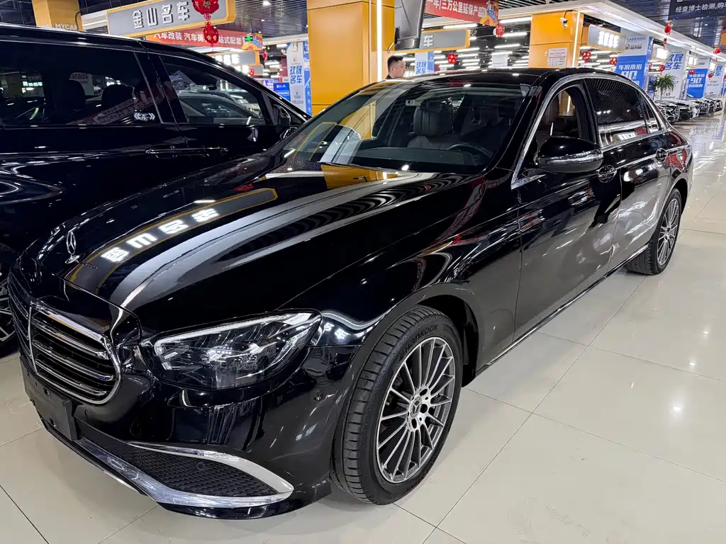 Mercedes-Benz E-Class 2021