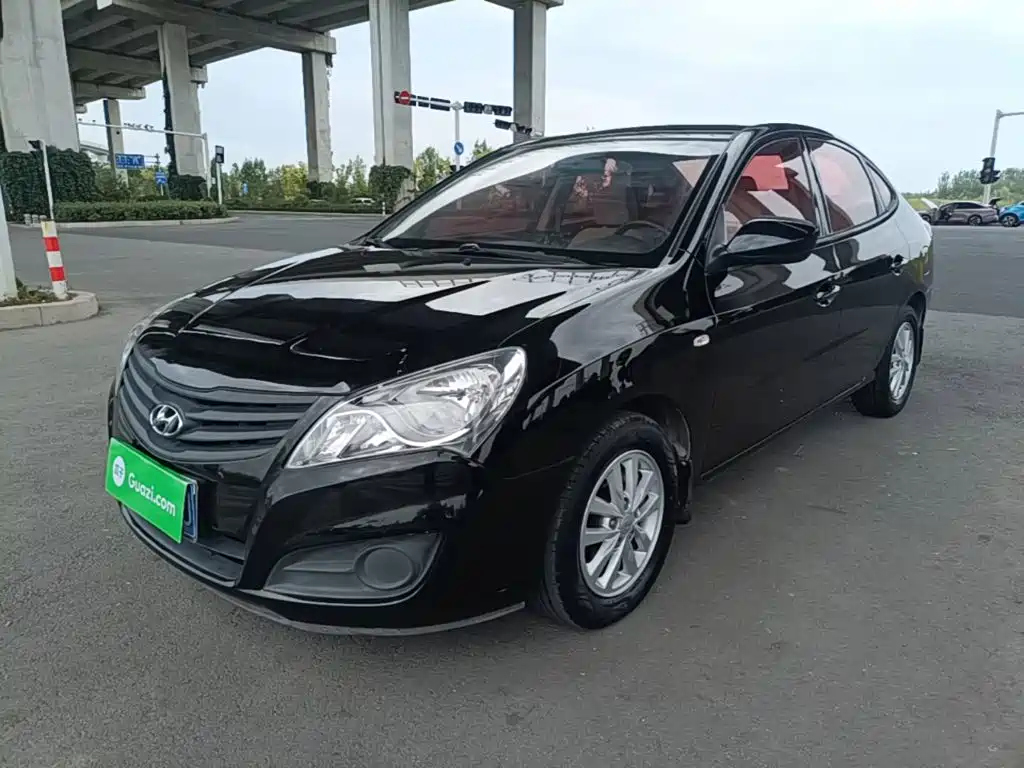 Hyundai Elantra — миниатюра 2