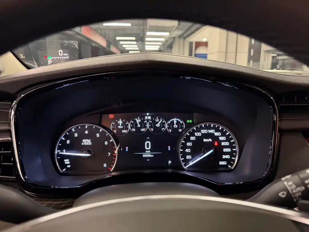 Cadillac XT5 — миниатюра 12