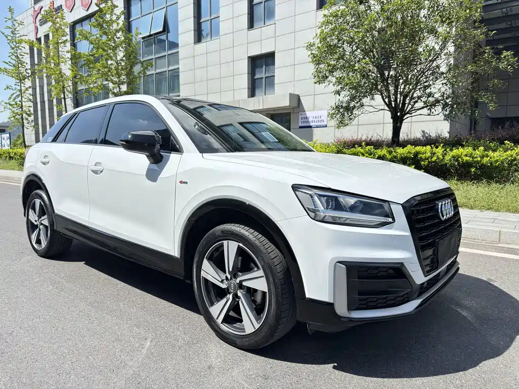 Audi Q2L — миниатюра 3
