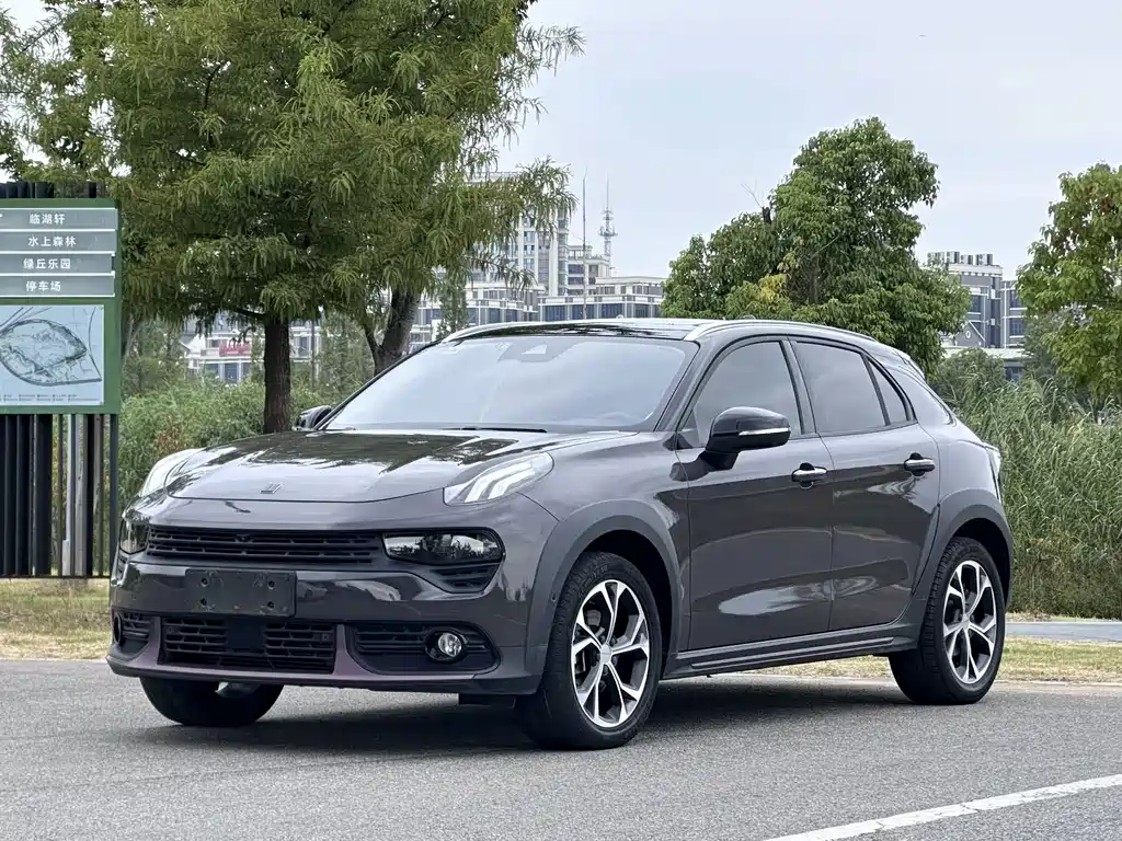 Lynk & Co 02 — миниатюра 2