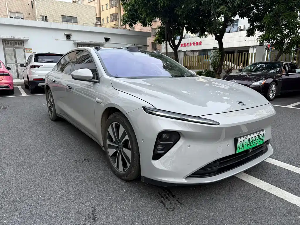 NIO NIO ET7