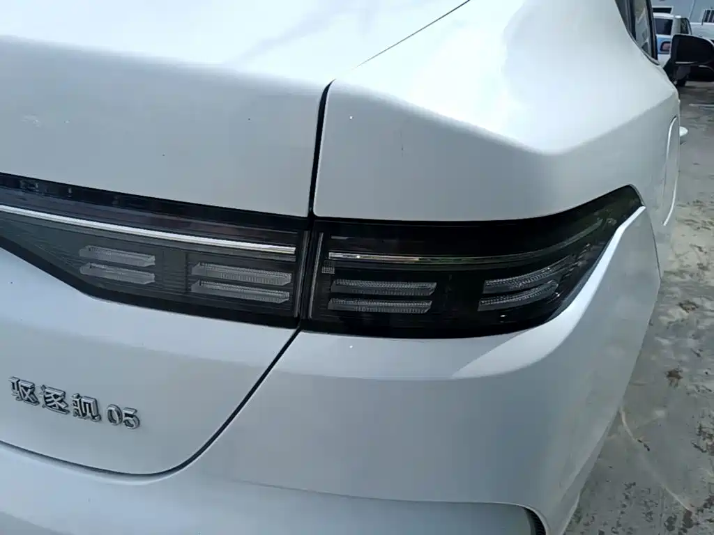 BYD Destroyer 05 — миниатюра 8