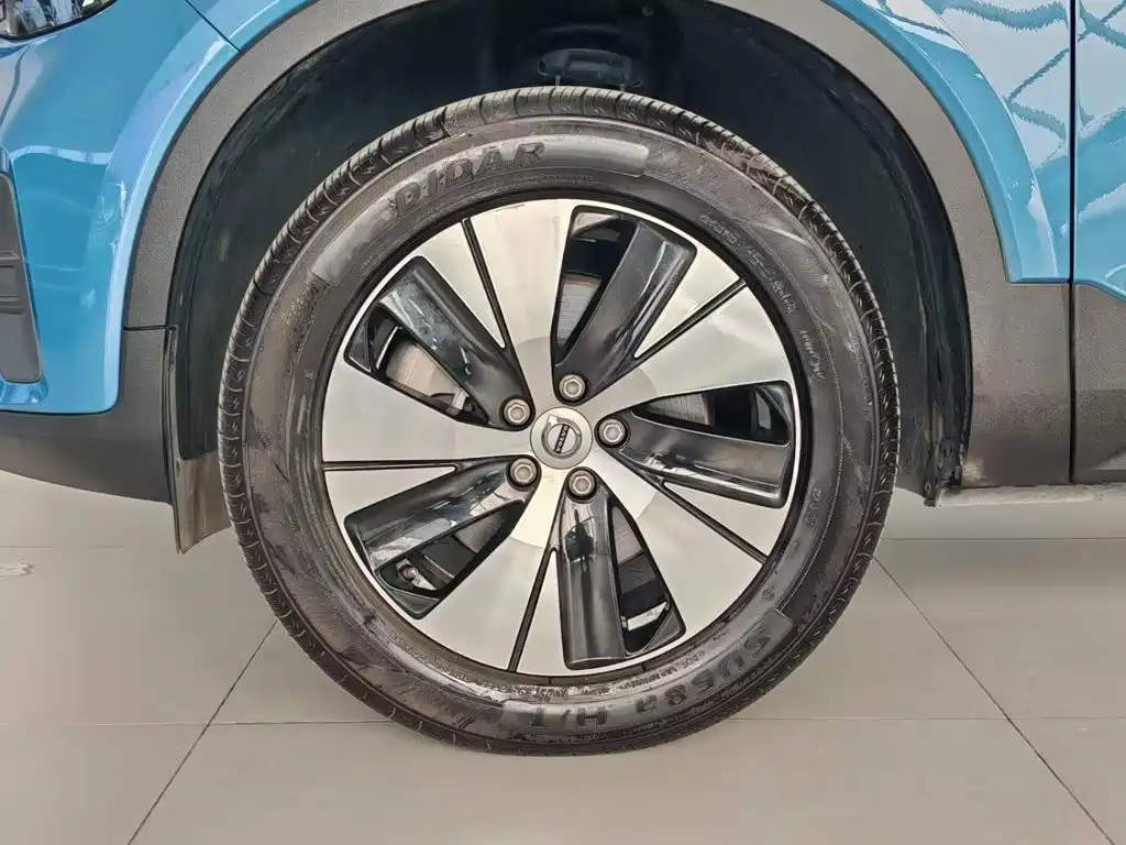 Volvo XC40 — миниатюра 6