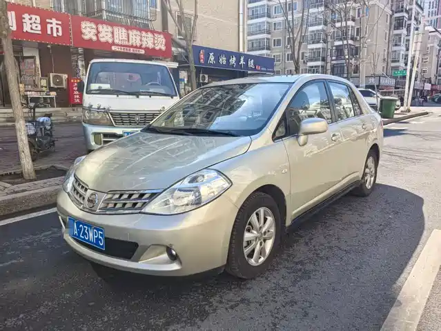 Nissan Tiida