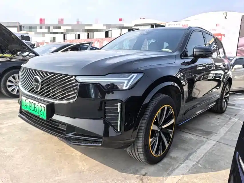 VOLVO XC90 PLUG IN HYBRID